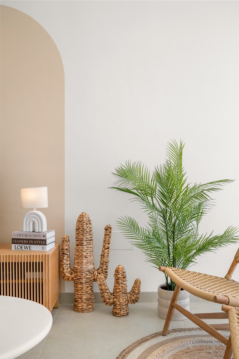 Zithoek met decoratie